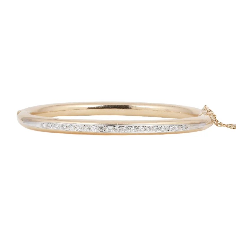 Diamond Groove Bangle