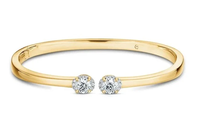 ELLIPSE DIAMOND OPEN BANGLE