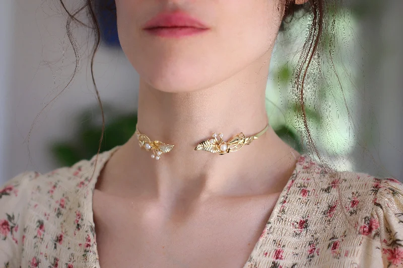 Preorder * Dorielle Floral Choker