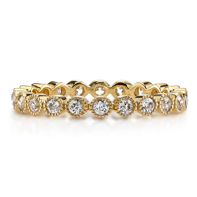 Single Stone 18K Yellow Gold Mini Gabby Band