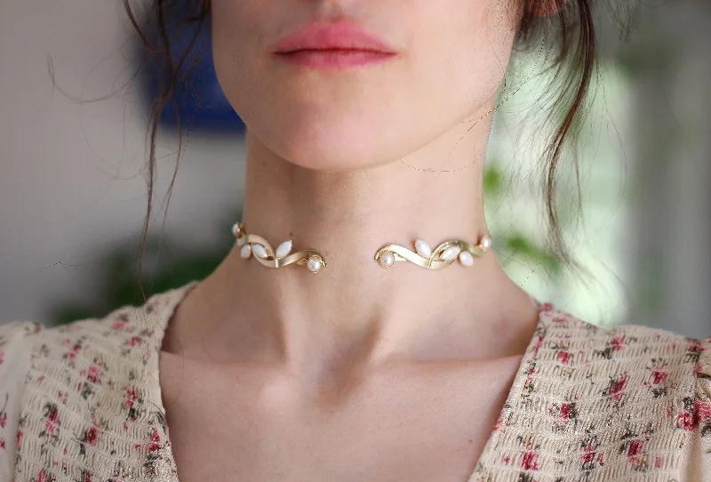 Preorder * Tribal Pearls Choker