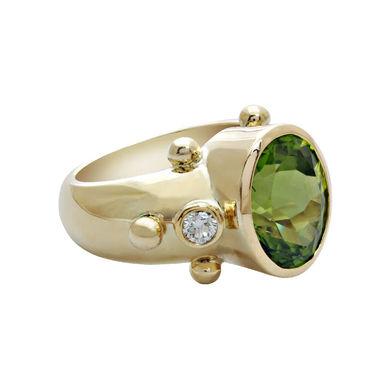 Ring - Peridot & Diamond